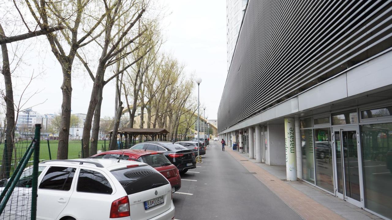 Flora Cozy Apartment Bratislava Exterior photo